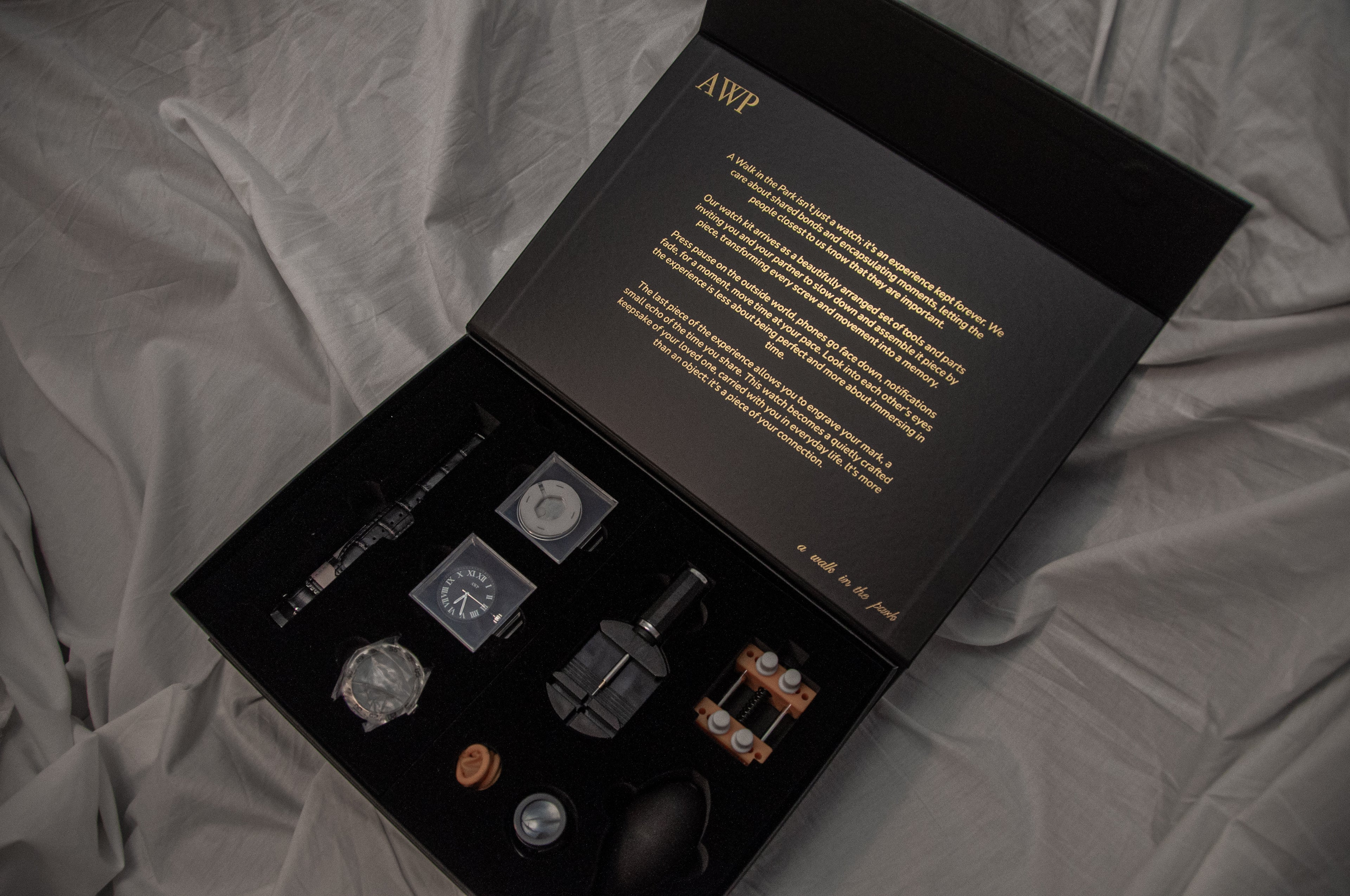 Momento | A Watch You Build Together